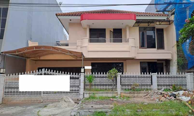 disewakan rumah taman modern