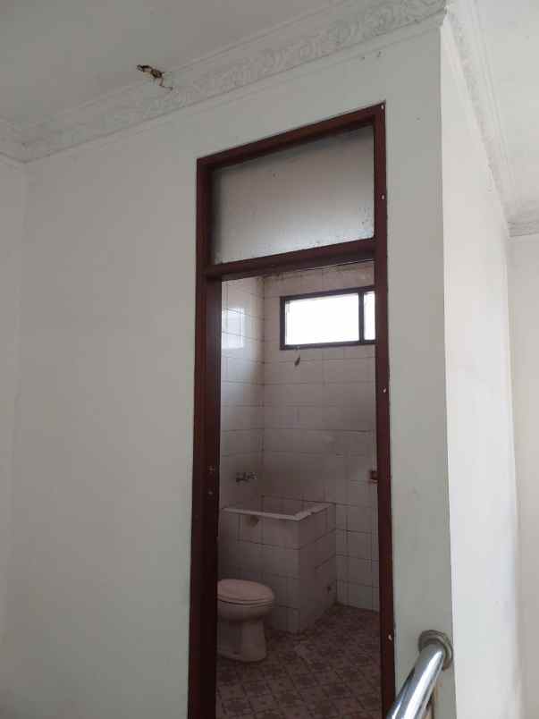 disewakan rumah taman modern