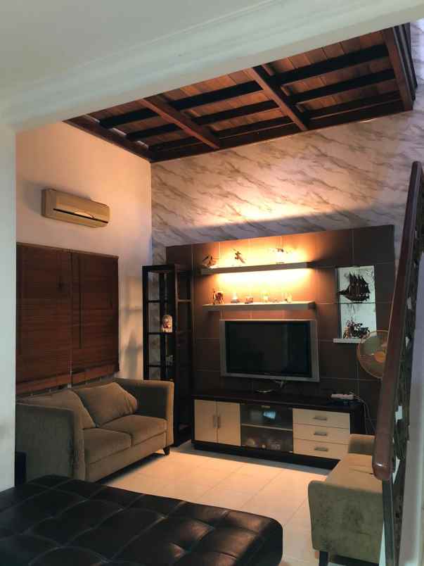 edisi turun harga rumah kota wisata