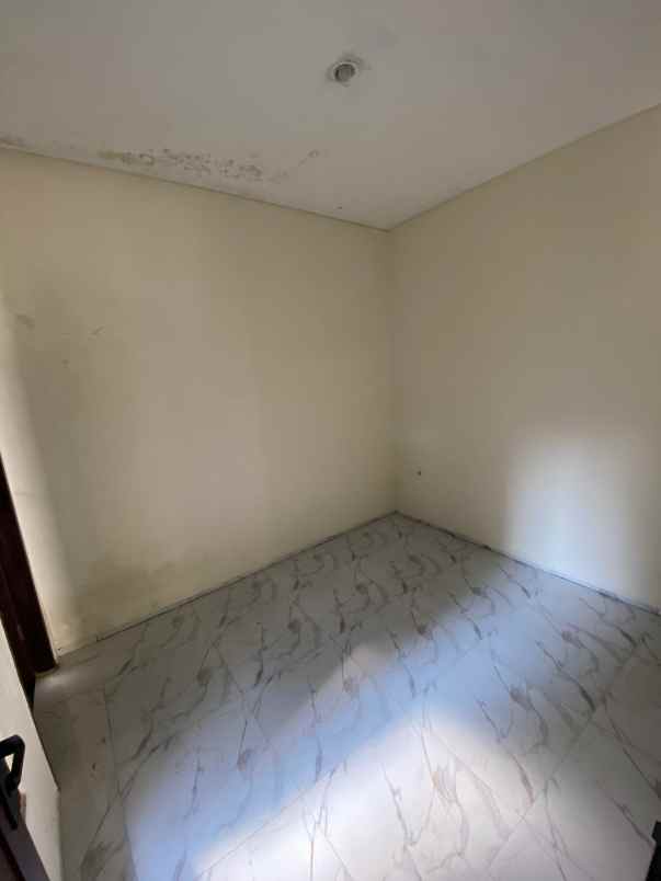 for sale private house on jalan galunggung