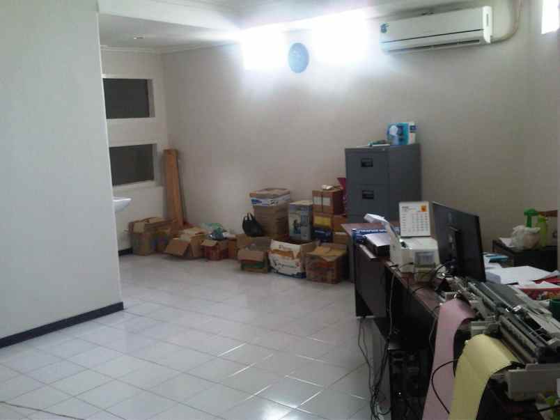 gudang margomulyo permai kantor