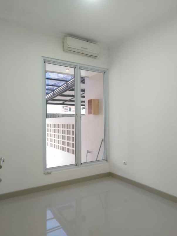 jual rumah cozy di citragran cibubur