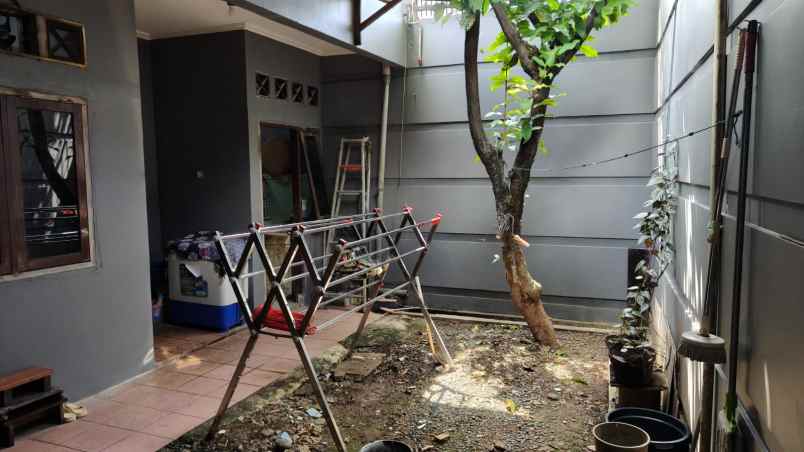 jual rumah di area