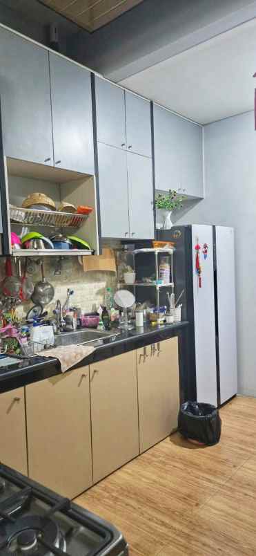 jual rumah greenlake full furnish surabaya barat