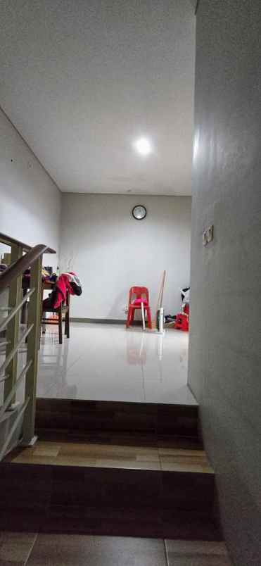 jual rumah greenlake full furnish surabaya barat