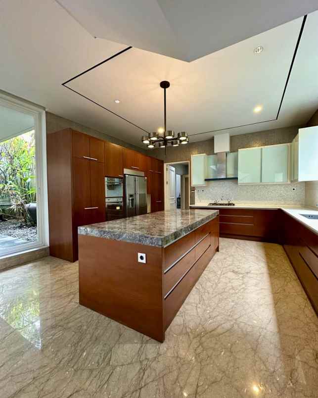 jual rumah mewah di kemang jakarta selatan