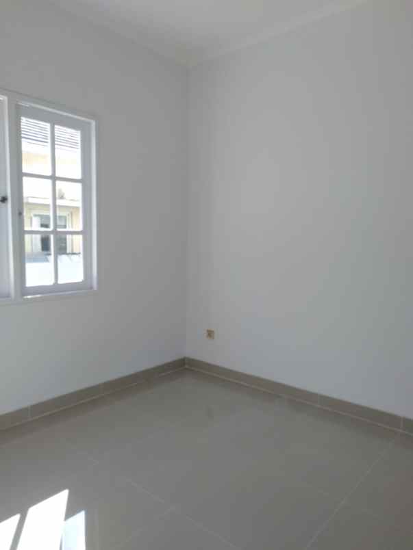 jual rumah siap huni kota wisata cibubur