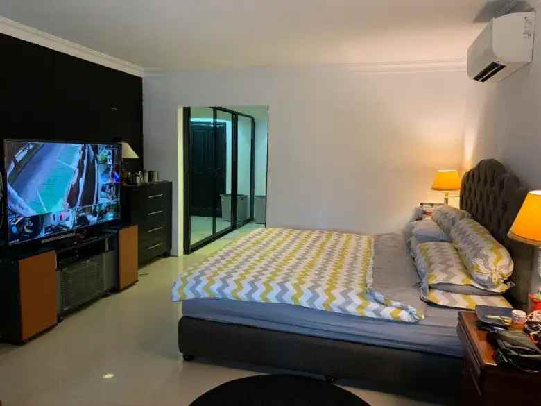 jual rumah tinggal di serua ciputat