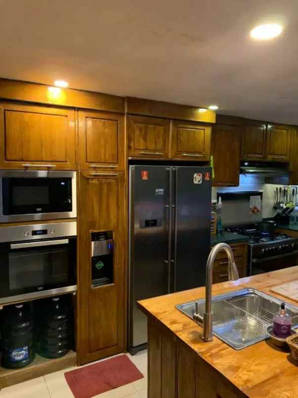 jual rumah tinggal di serua ciputat