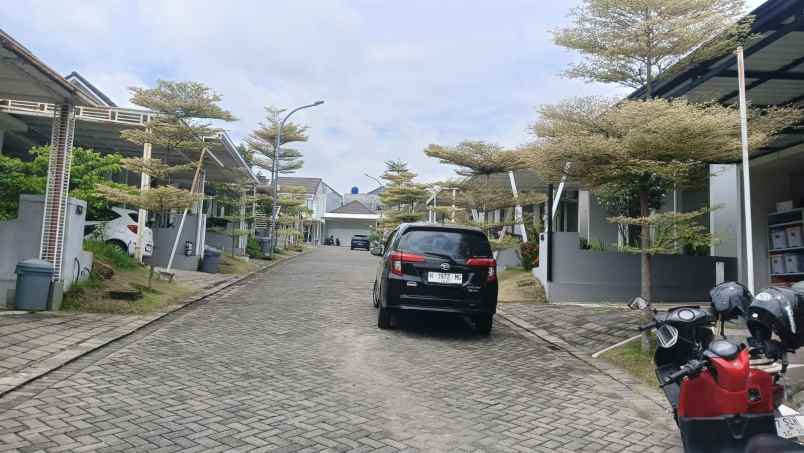 kavling hook 2 muka citra grand sambiroto tembalang