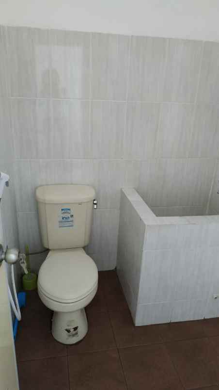 manyar jaya rumah sudah renov siap huni