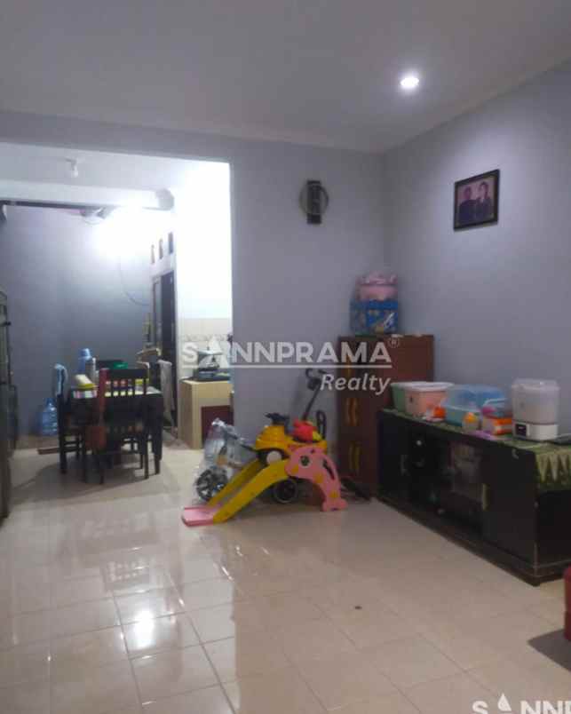 ruamh second tanah 101 di dekat tol limo rich