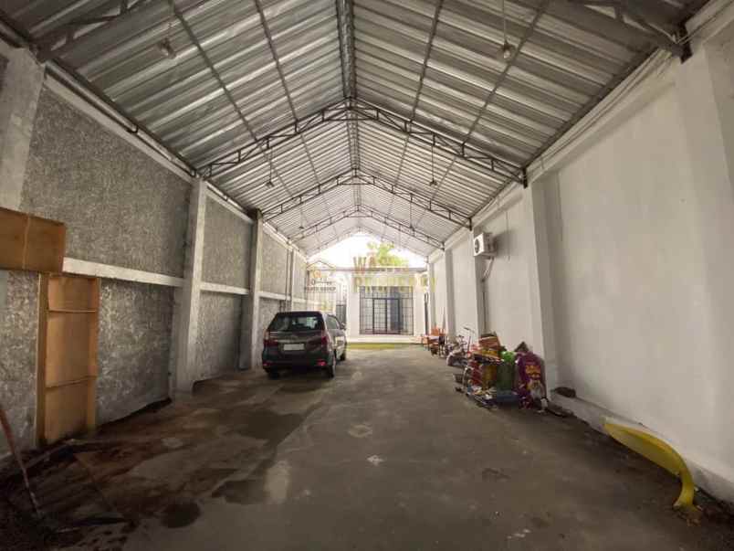 ruang usaha dan gudang strategis di sewon bantul