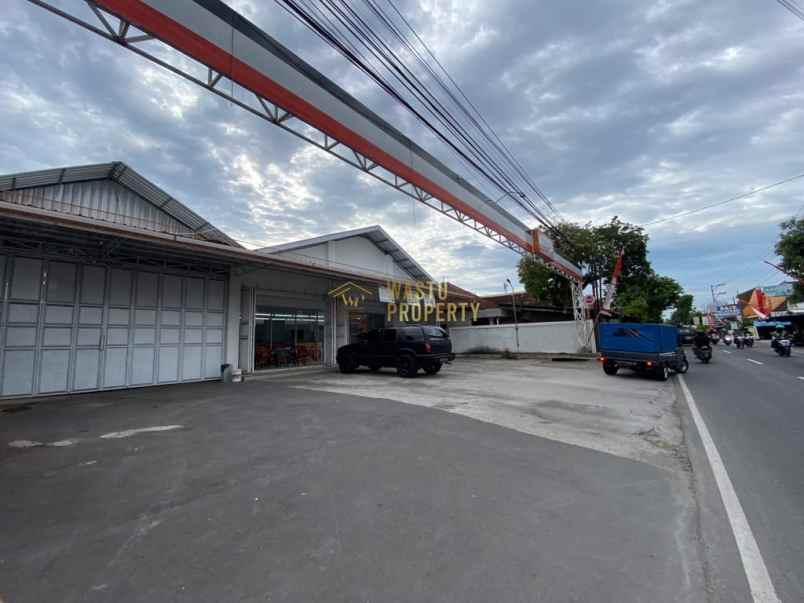 ruang usaha dan gudang strategis di sewon bantul