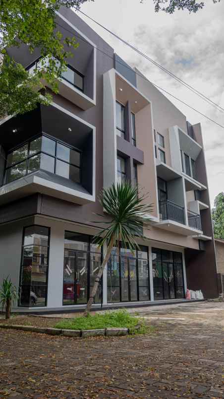 ruko 3 lantai siap pakai dekat bintaro bsd