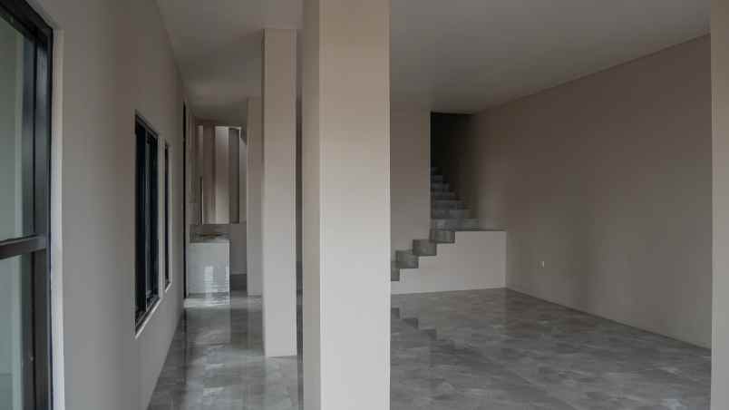 ruko 3 lantai siap pakai dekat bintaro bsd