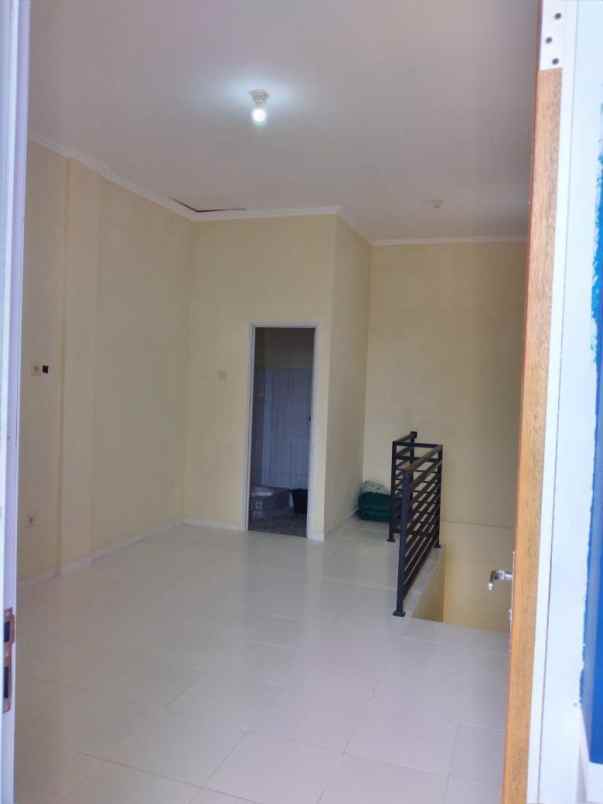 ruko gudang kantor jln bhakti abri kel