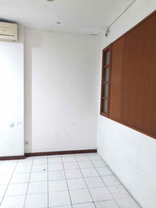 ruko season city 4lt 5x12 60m tambora jakarta barat