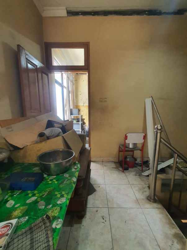 ruko strategis dekat gandaria city kebayoran baru