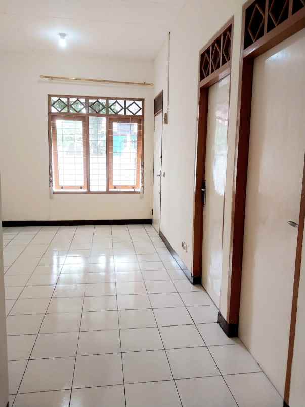 rumah 1 lantai bsd nusaloka strategis siap tempati