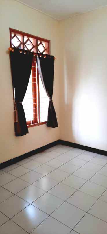 rumah 1 lantai bsd nusaloka strategis siap tempati