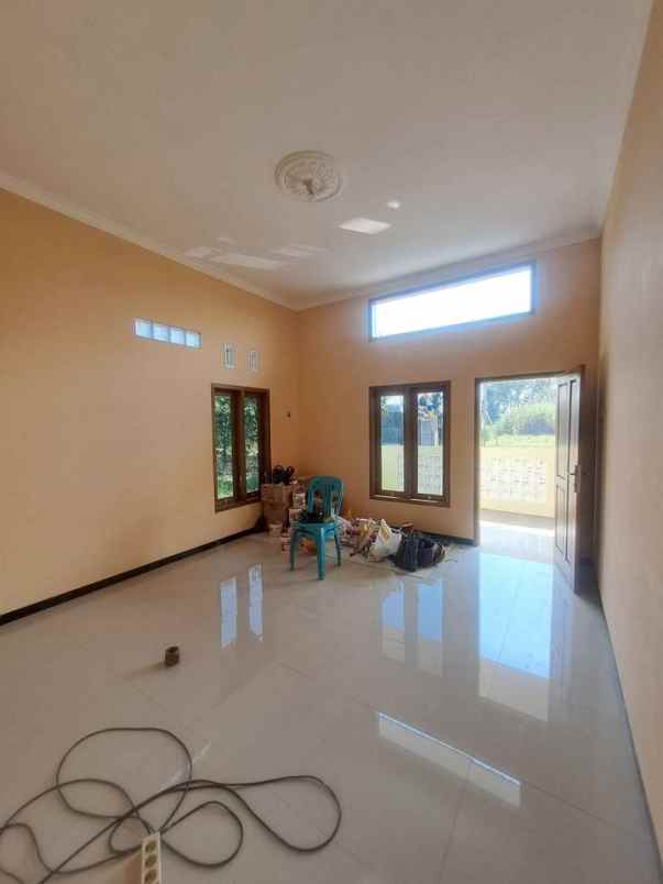 rumah 1 lantai lokasi strategis di pakis malang