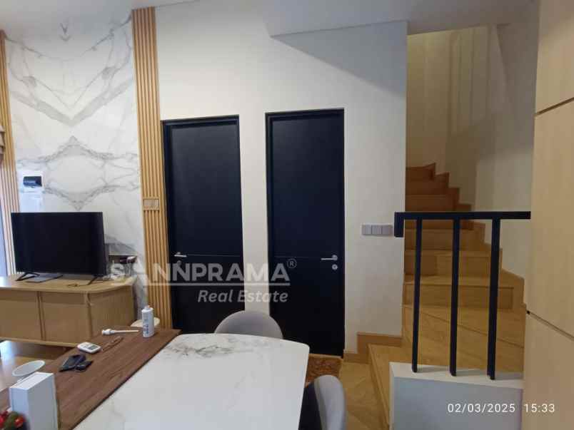 rumah 2 lantai fully furnished di shila sawangan depok