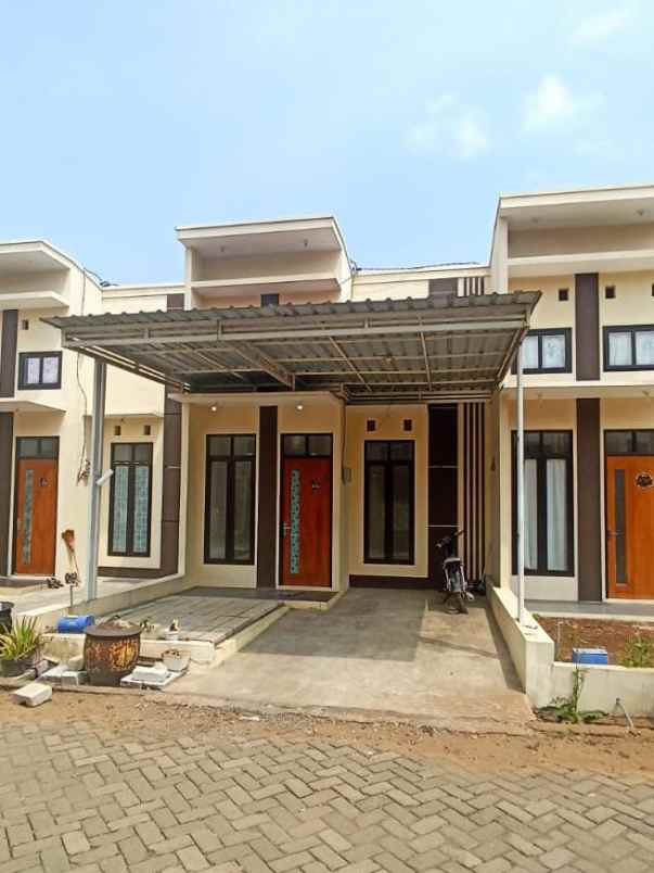 rumah 2 lantai lokasi dekat otsuka lawang