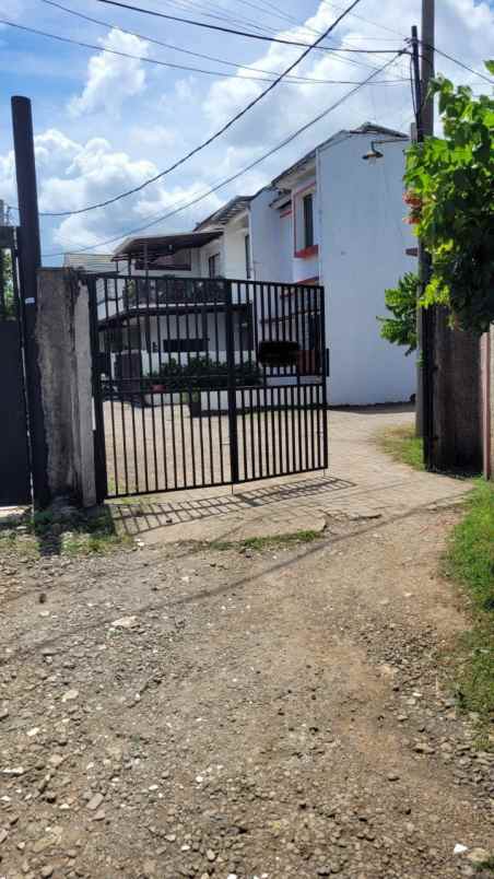 rumah 2 lantai minicluster sukahati cibinong bogor