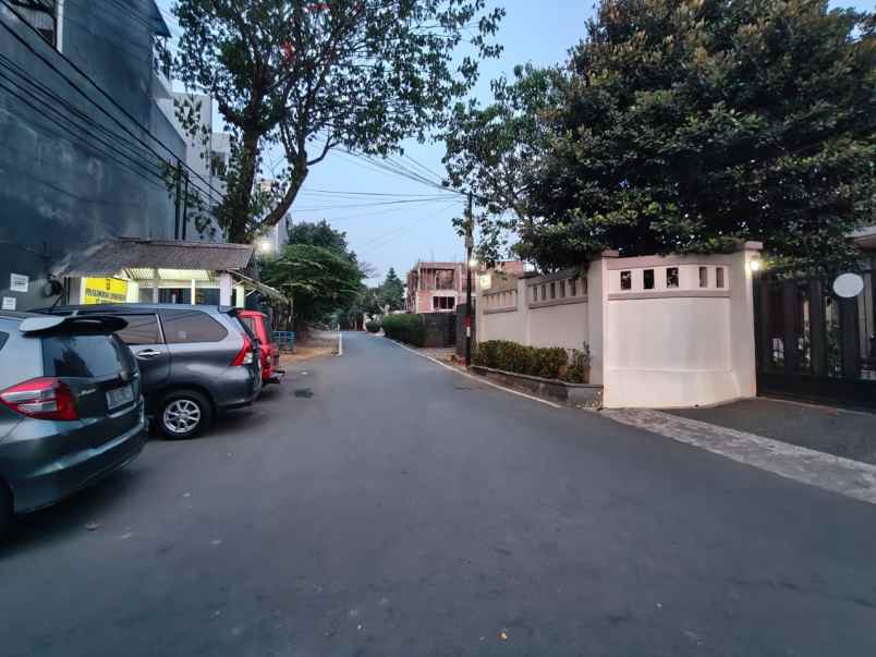 rumah at jl durian jagakarsa lt 570 akses jl lebar