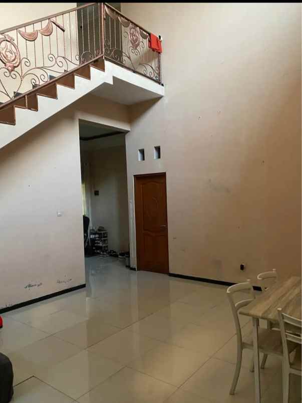 rumah bagus banyumanik semarang