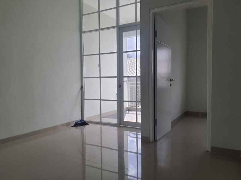 rumah baru 2 lt dekat tol jatiwarna kota bekasi