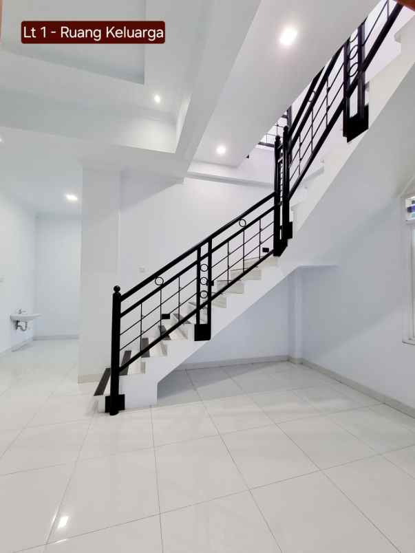 rumah baru kiaracondong mall tenth evenue bandung