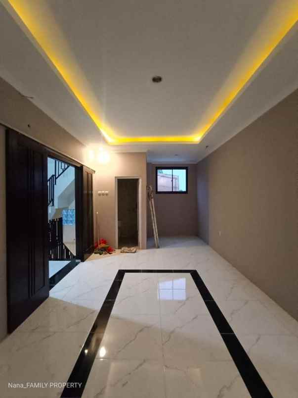 rumah baru murah modern minimalis dekat pondok indah
