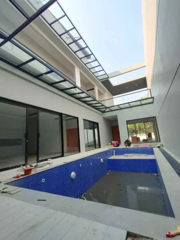 rumah baru siap huni depan green area sentul city