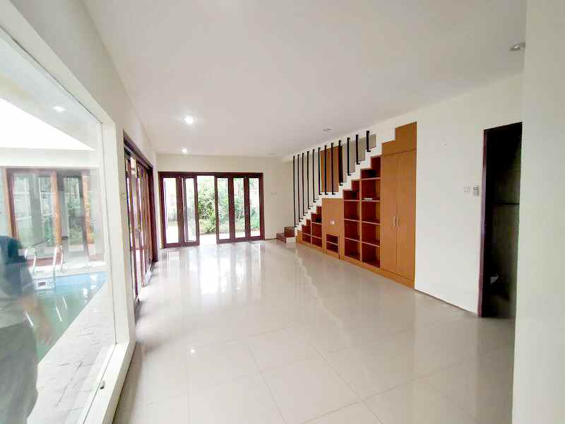 rumah belakang citos