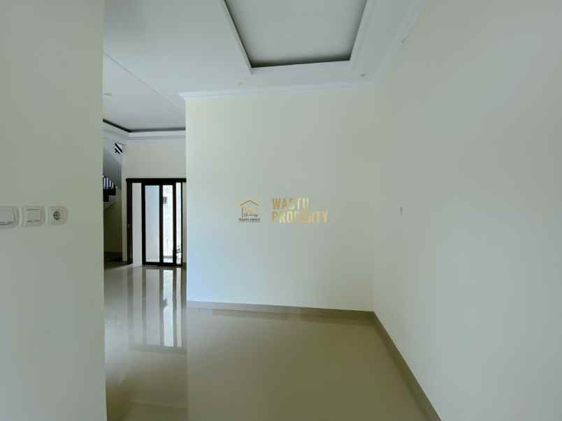 rumah cantik carport 2 mobil dekat puskesmas kalasan