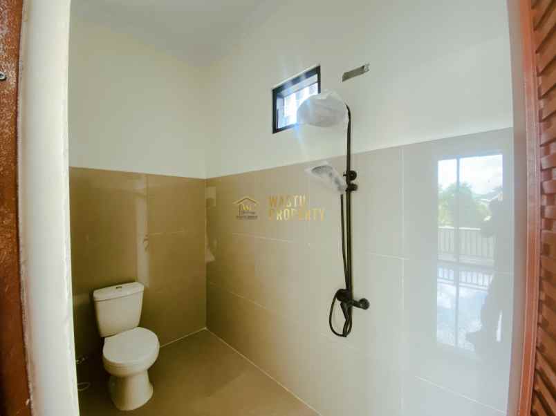 rumah cantik carport 2 mobil dekat puskesmas kalasan