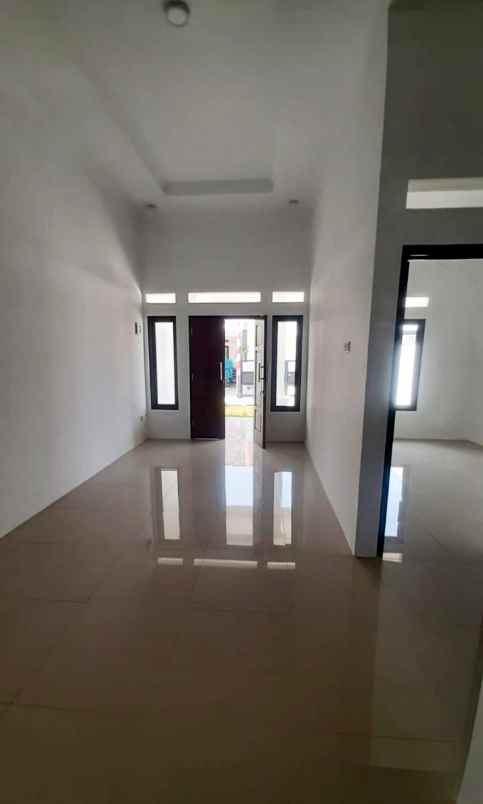 rumah cantik kawasan strategis tanah baru depok