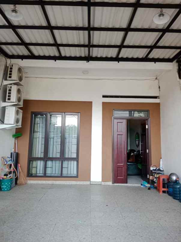 Ruko Dan Rumah Malaka 2 Lantai Di Pinggir Jalan Cipayung Jakarta Timur