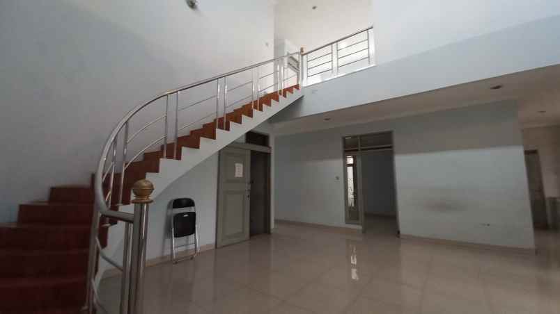 rumah cipedes sukasari