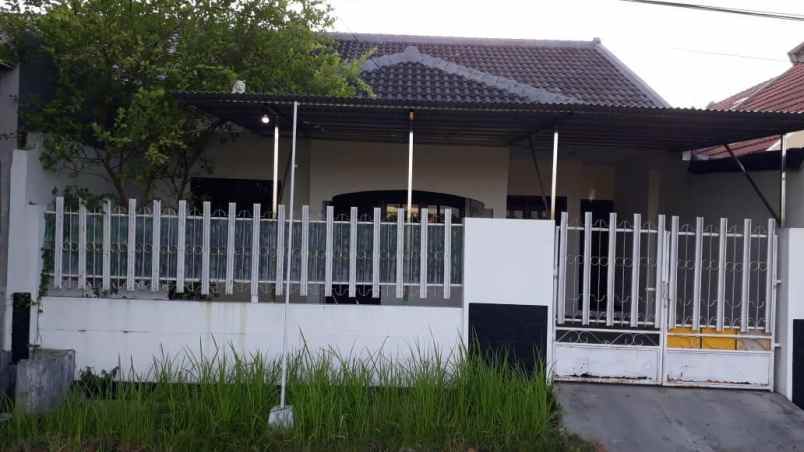 rumah daerah rungkut wiguna rungkut nirwana eksekutif