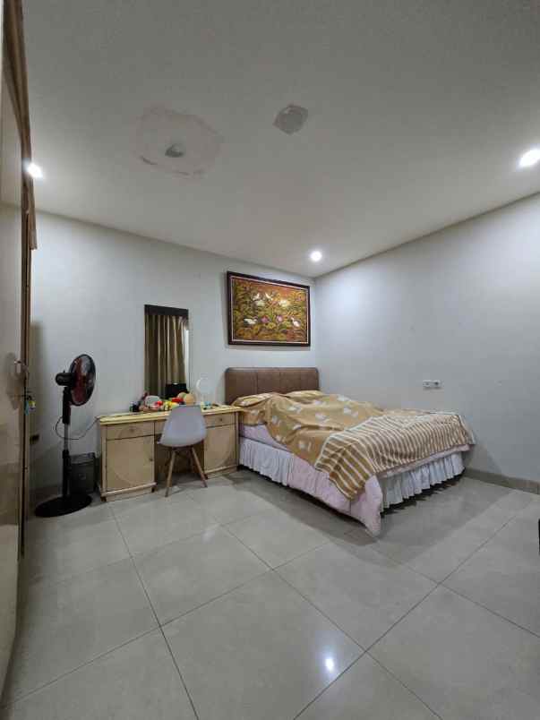 rumah dalam komplek cipinang cempedak jakarta timur