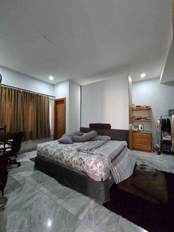 rumah dalam komplek cipinang cempedak jakarta timur