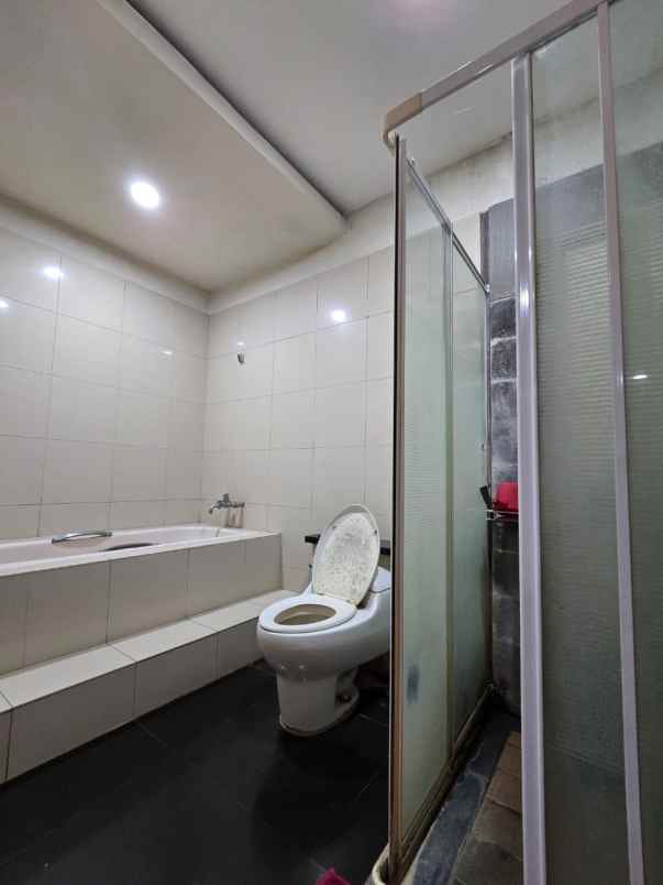 rumah dalam komplek cipinang cempedak jakarta timur