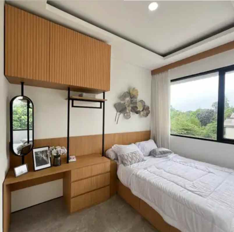 rumah di cipinang akses jln bkt dekat stasiun klender