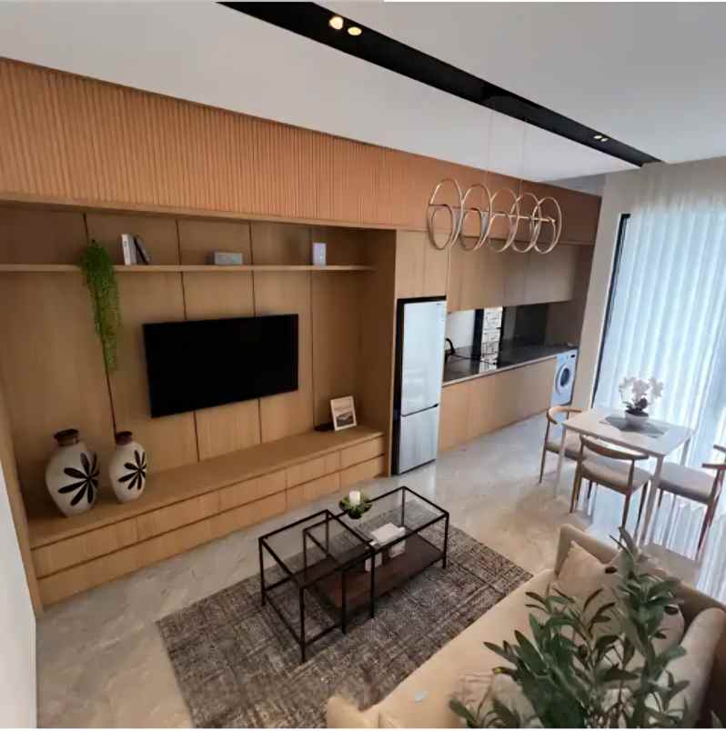 rumah di cipinang akses jln bkt dekat stasiun klender