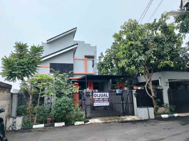 rumah di komplek bumi sariwangi 3kt