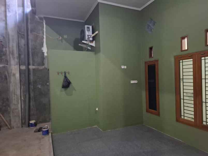 rumah di perumahan pesona regency jember