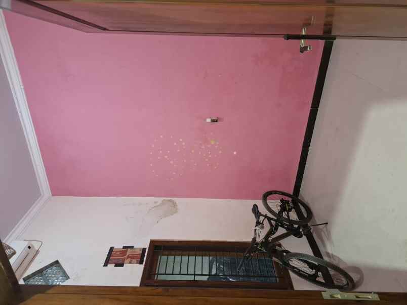 rumah di perumahan pesona regency jember